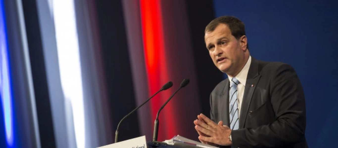  Δεξιός δήμαρχος αψηφά το Παρίσι και ανοίγει τους χώρους πολιτισμού: «Ο πολιτισμός είναι απαραίτητος για την ζωή»